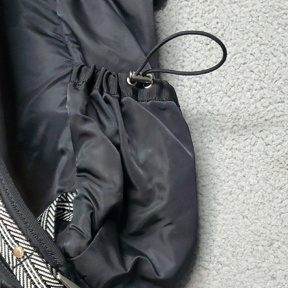 Stylish Black Men's Backpack - Picture 9 of 14